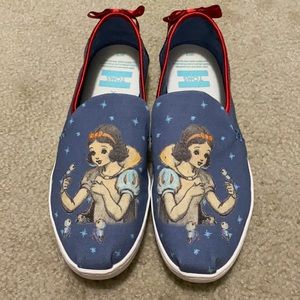 Toms Limited Edition Snow White Disney Flats